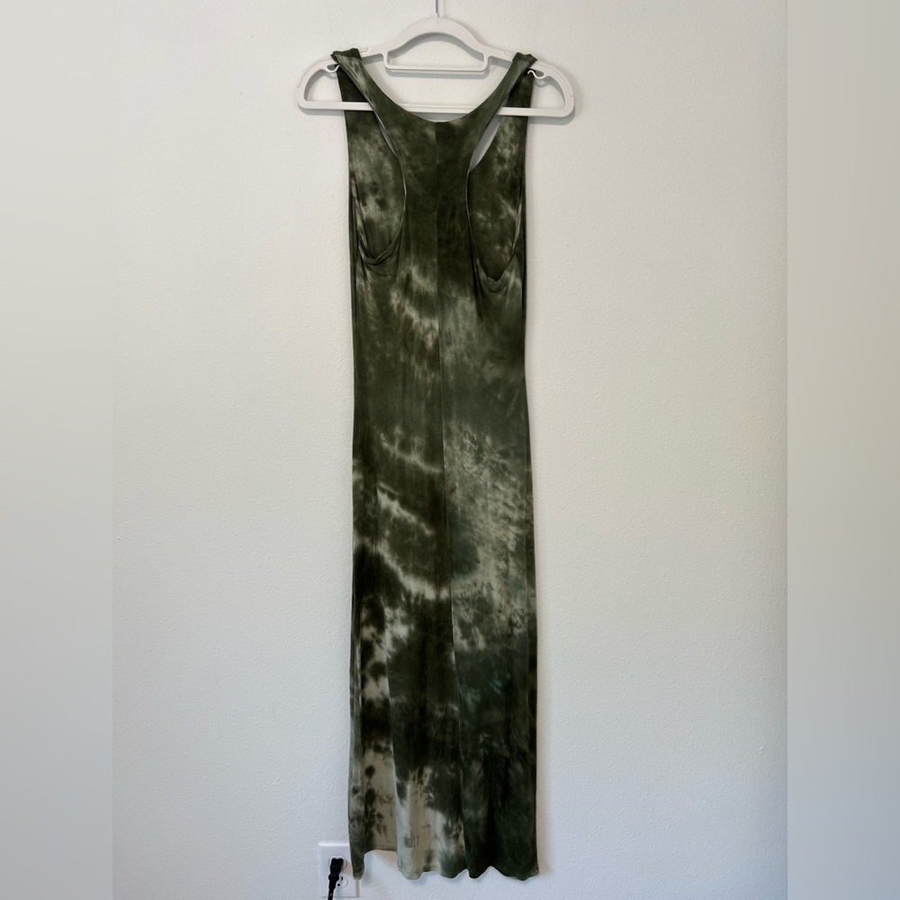 Dress Bundle Size Medium - Picture 3 of 9